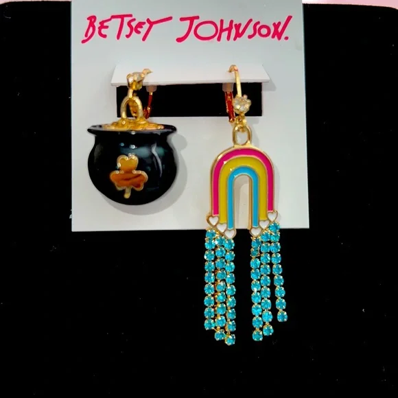 New Betsey Johnson KITSCH LUCK OF THE IRISH earrings - Picture 5 of 12